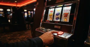 100 free spins casino i sverige – jämförelse av licensierade alternativ 2026